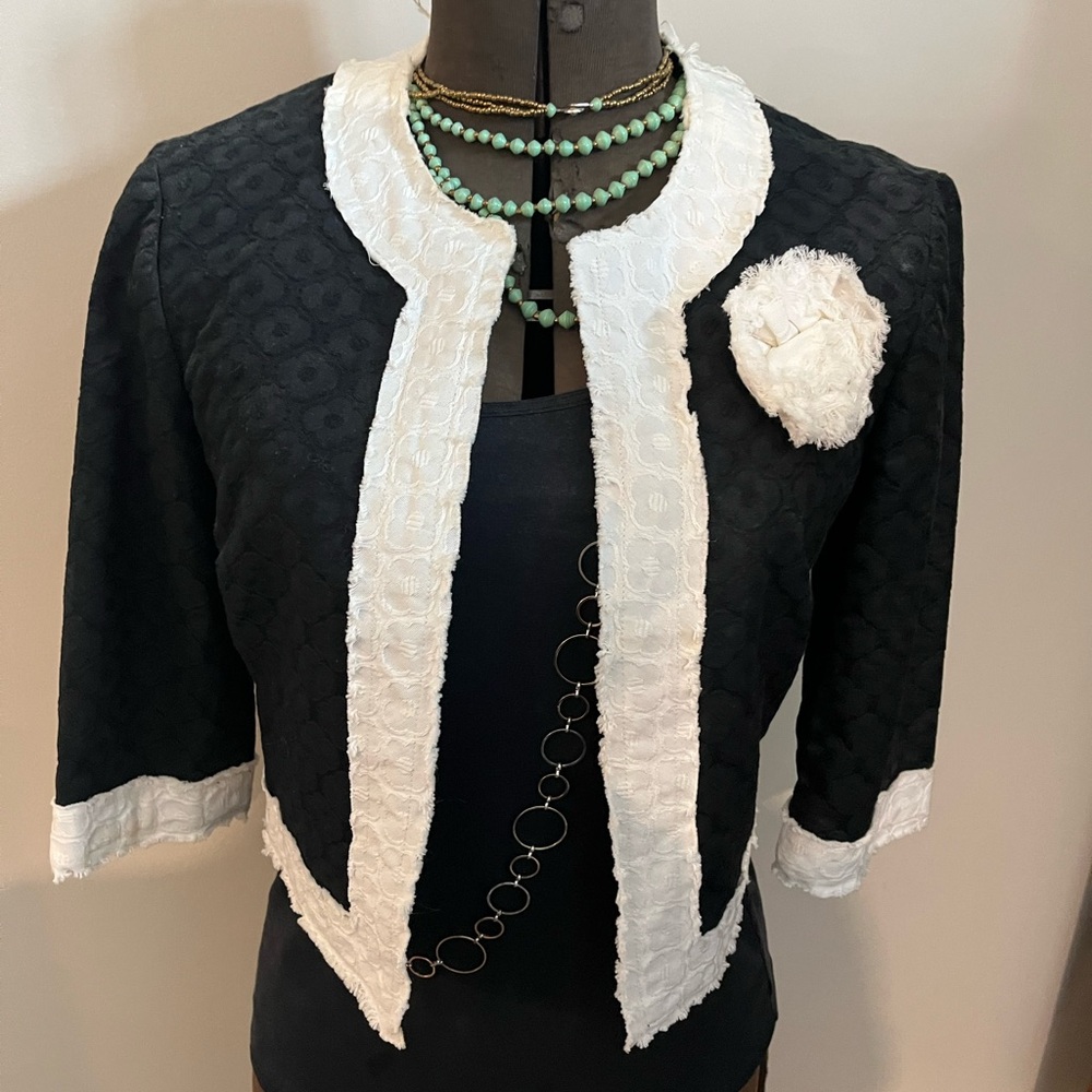 Trina Turk Black Cropped Blazer with White Bouclé Trim and Flower